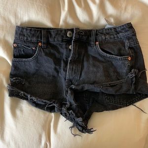 BLACK ZARA JEAN SHORTS